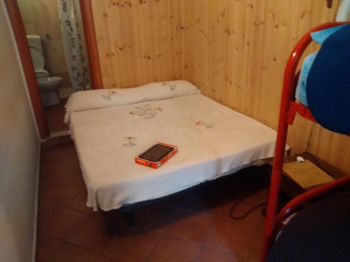 טאורמינה Room In Guest Room - Single Room With Shared Bathroom מראה חיצוני תמונה